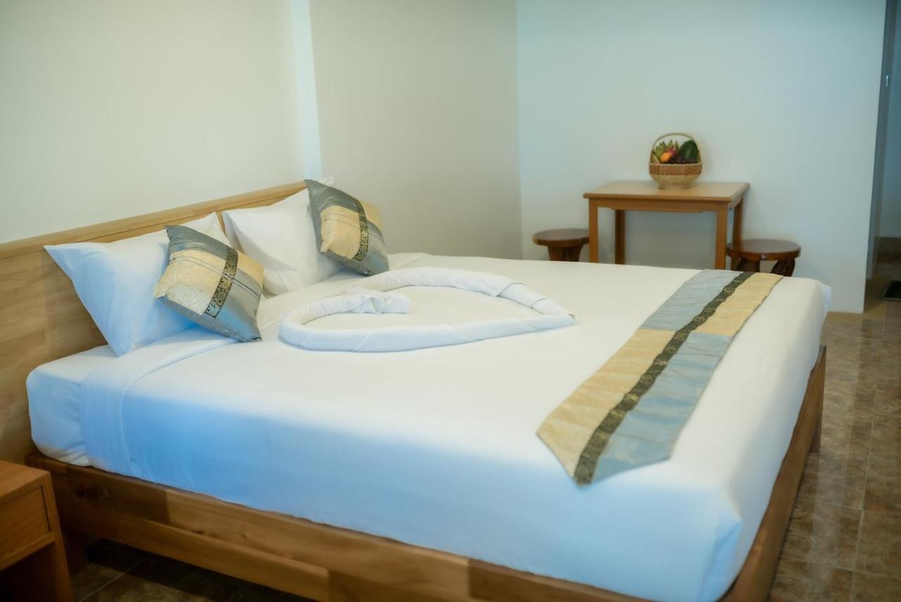 Coconut Grove Samui Hotel Chaweng Beach