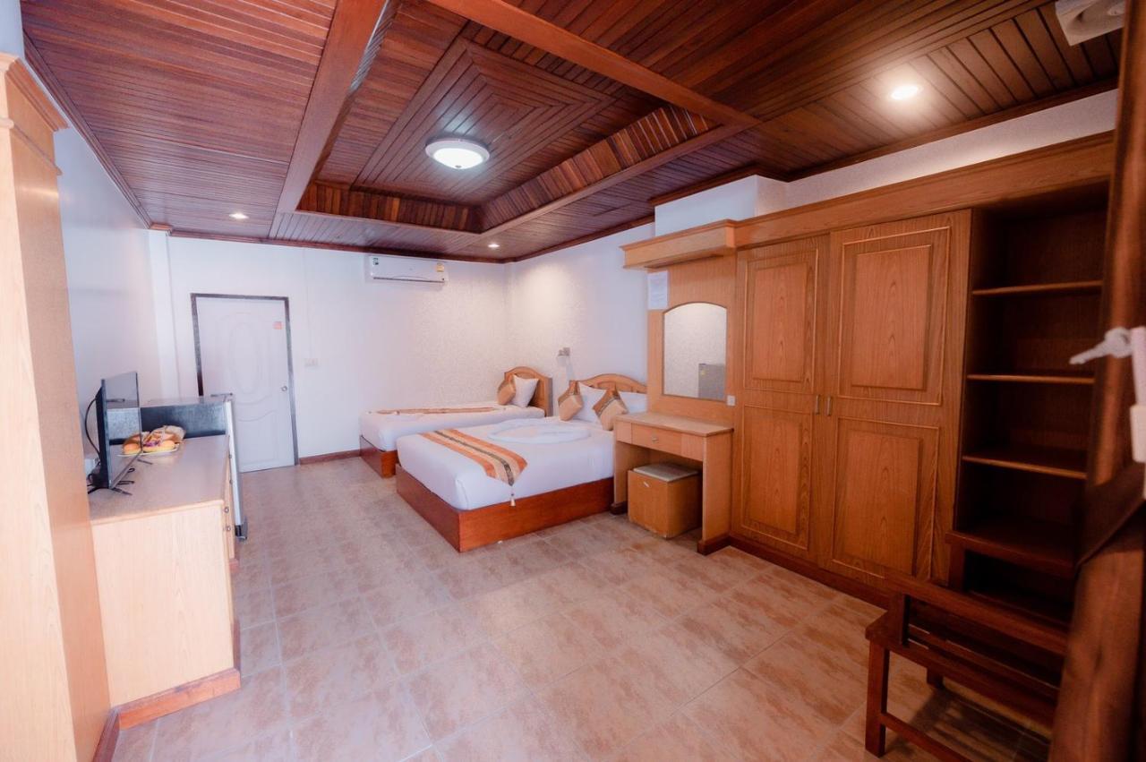 Coconut Grove Samui Hotel Chaweng Beach
