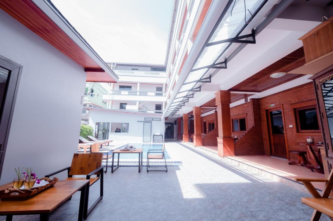 Coconut Grove Samui Hotel 3*